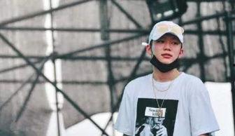 吃瓜娱乐两字男明星,揭秘“吃瓜娱乐”背后的男明星