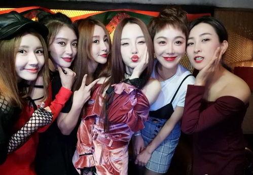 娱乐姐妹吃瓜图片,揭秘吃瓜背后的欢乐瞬间