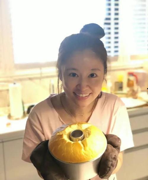 娱乐吃瓜大创作,揭秘明星们的幕后故事与甜蜜瓜皮